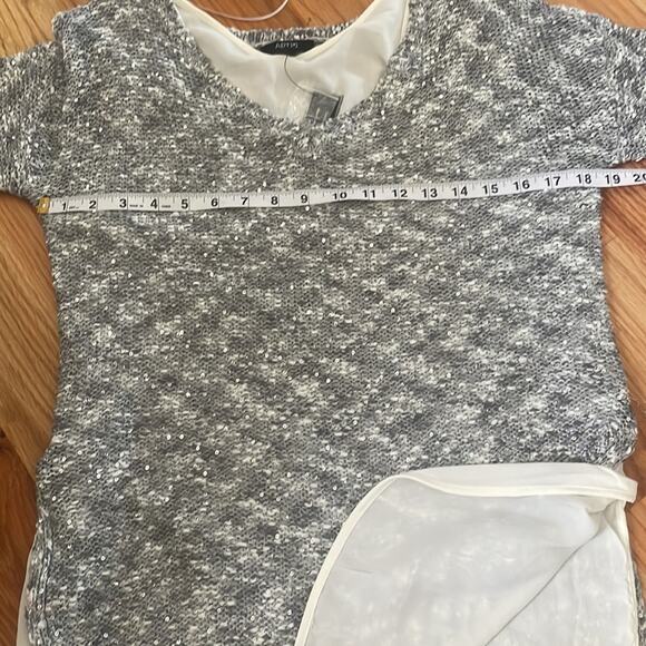 Apt 9 Sparkly grey sweater with attached cami underneath size small - Picture 6 of 7